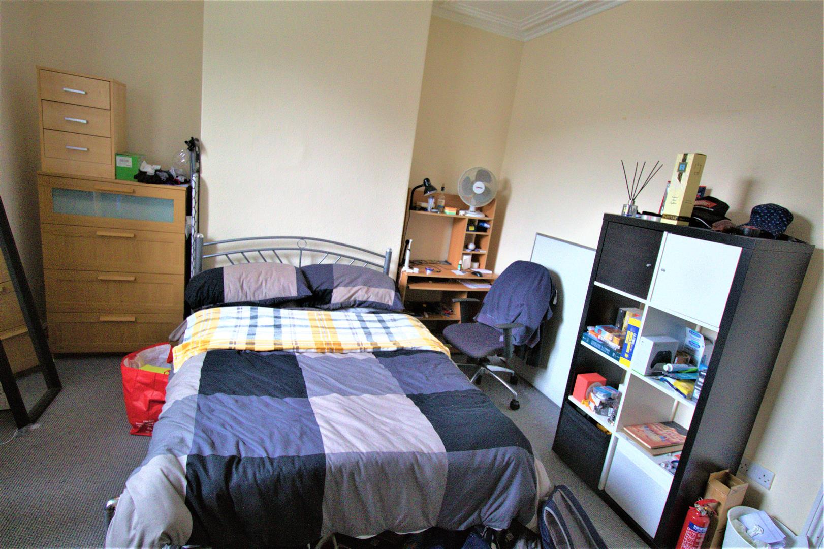 Crookesmoor,7 Elliott Rd,Crookesmoor,Sheffield S6 3GN,4 Bedrooms Bedrooms,1 BathroomBathrooms,Terraced,1672